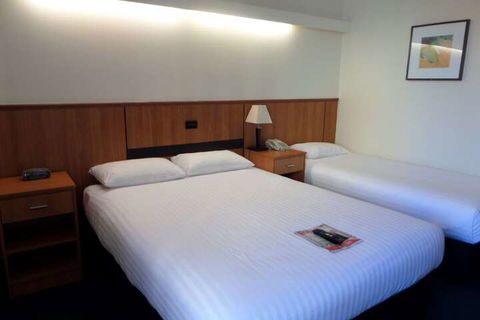 Comfort Hotel Perth City - Surfers Gold Coast 2