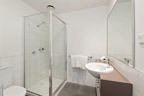 Burwood Serviced Apartments - Surfers Gold Coast 1