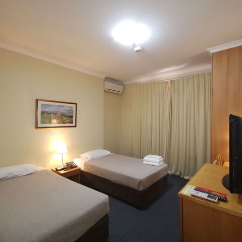 Criterion Hotel Perth - Surfers Gold Coast 4