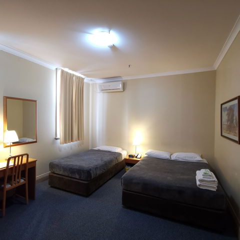 Criterion Hotel Perth - Surfers Gold Coast 6