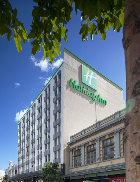Holiday Inn Perth City Centre, An IHG Hotel - Surfers Gold Coast 4