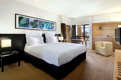 Hilton Adelaide - Surfers Gold Coast 2