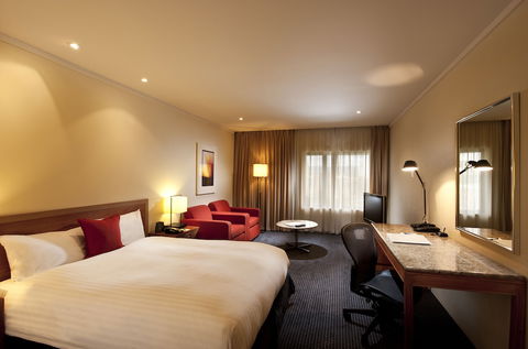 Hilton Adelaide - Surfers Gold Coast 1