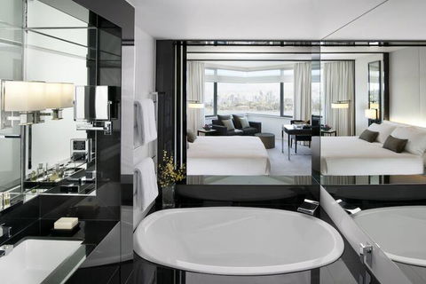 Crown Metropol Perth - Surfers Gold Coast 6