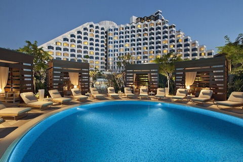 Crown Metropol Perth - Surfers Gold Coast 3