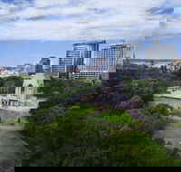 Hyde Park Inn - Surfers Gold Coast