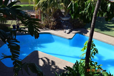 Early Australian Motor Inn - Surfers Gold Coast 1