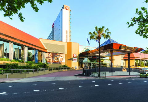 Travelodge Hotel Bankstown Sydney - Surfers Gold Coast 1