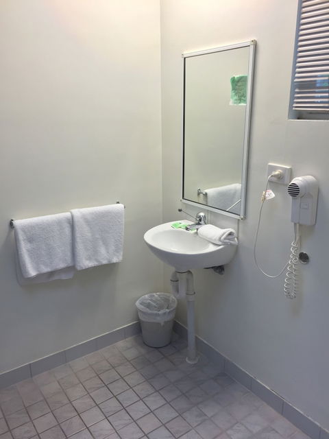 Value Inn - Surfers Gold Coast 4