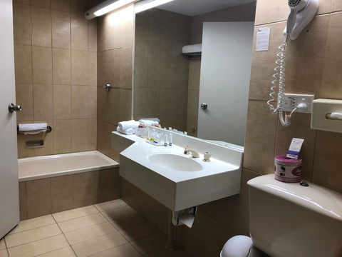 Quality Hotel Ambassador Perth - Surfers Gold Coast 5