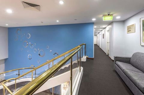 Quality Hotel Ambassador Perth - Surfers Gold Coast 2