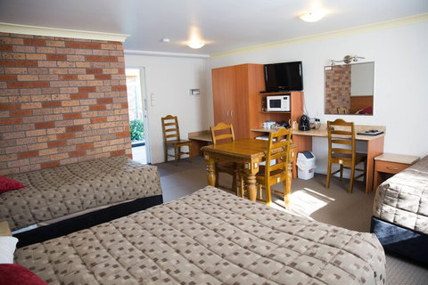 Scone Motor Inn - Surfers Gold Coast 3