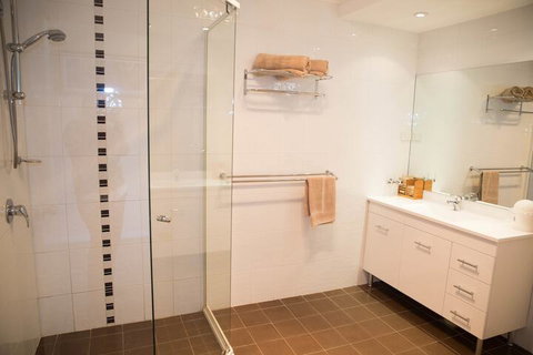 Scone Motor Inn - Surfers Gold Coast 5