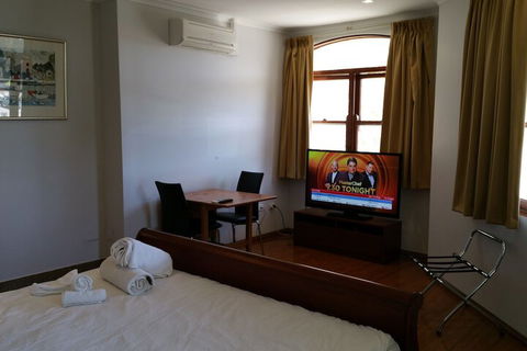 Adelaide House Apartments Fremantle - Surfers Gold Coast 2