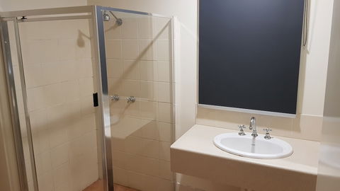 Royal Hotel Singleton - Surfers Gold Coast 4