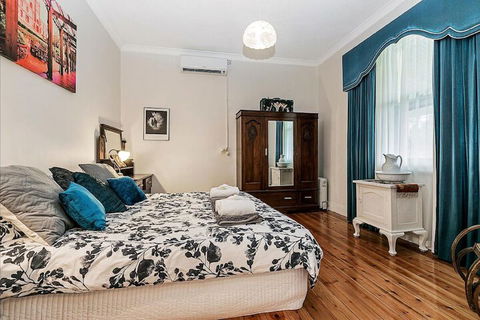 Treasured Memories Cottage - Surfers Gold Coast 2