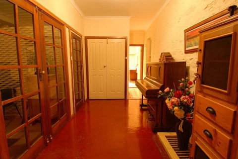 Treasured Memories Cottage - Surfers Gold Coast 1