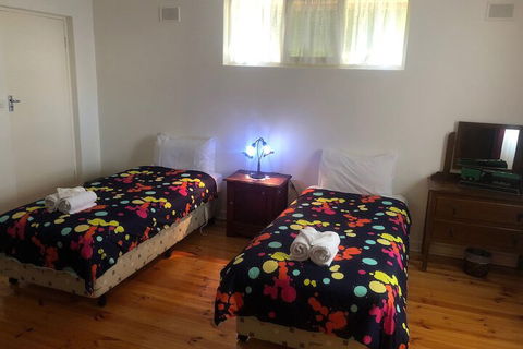 Treasured Memories Cottage - Surfers Gold Coast 5