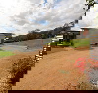3 Bells Alpine Cottage - Surfers Gold Coast