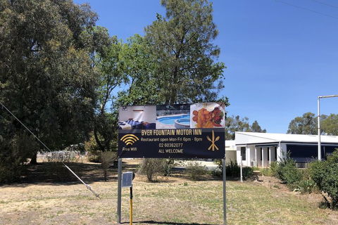 Byer Fountain Motor Inn, Holbrook - Surfers Gold Coast 4