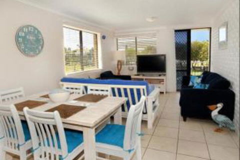 Pacific 1 / 103 - Surfers Gold Coast 2