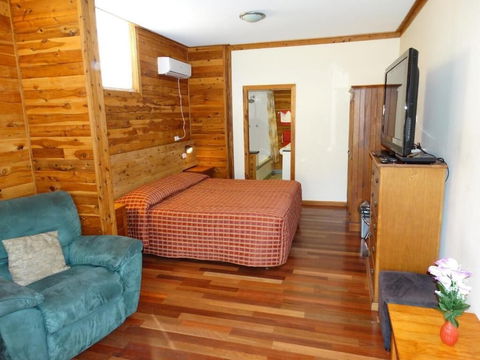 Brooklyn Motel - Surfers Gold Coast 6