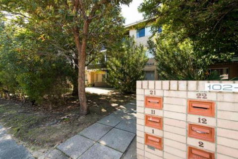 Townshend Rd - Surfers Gold Coast 3