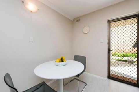 Townshend Rd - Surfers Gold Coast 4