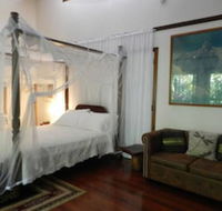 Oskars Rainforest Retreat - Surfers Gold Coast