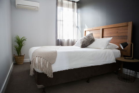 Revive Central Apartments - Surfers Gold Coast 1