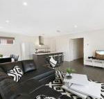 Palm Grove Beach House Dromana - Surfers Gold Coast