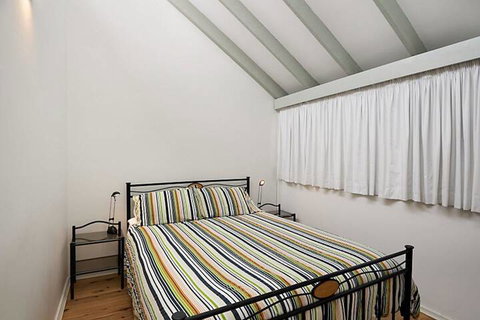 Rocky Views 1 - Surfers Gold Coast 2