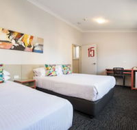 Granville Hotel - Surfers Gold Coast