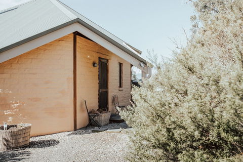 Kangaroo Ridge Retreat - Surfers Gold Coast 0