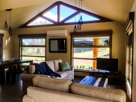 Daysend Cottages - Surfers Gold Coast 4