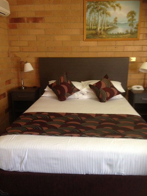 North Parkes Motel - Surfers Gold Coast 4