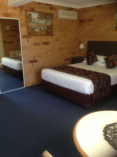 North Parkes Motel - Surfers Gold Coast 2