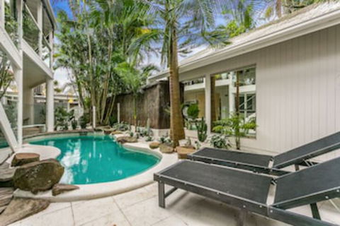 A PERFECT STAY - Cactus Rose Villa - Surfers Gold Coast 0