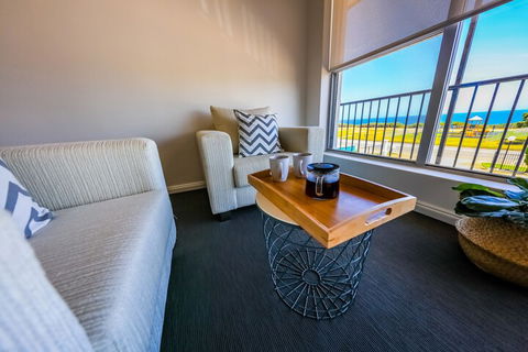 COAST Motel And Apartments - Surfers Gold Coast 4