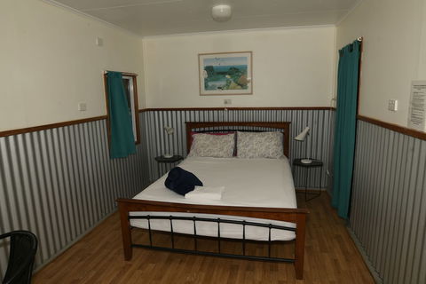 Scottys Mission Beach YHA - Surfers Gold Coast 3