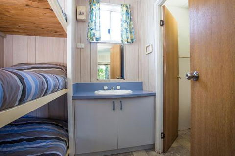 Mollymook Caravan Park - Surfers Gold Coast 4