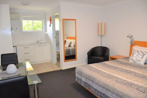 Culburra Beach Motel - Surfers Gold Coast 0