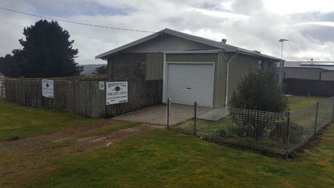 Waratah Falls Holiday Unit - Surfers Gold Coast 1