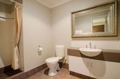 Yallingup Pet Friendly Bush Retreat - Surfers Gold Coast 1