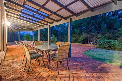 Yallingup Pet Friendly Bush Retreat - Surfers Gold Coast 2