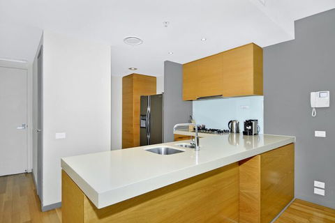 View Apartment At Docklands - Surfers Gold Coast 5