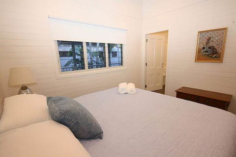 A PERFECT STAY - Cavvanbah Seaside Cottage - Surfers Gold Coast 5