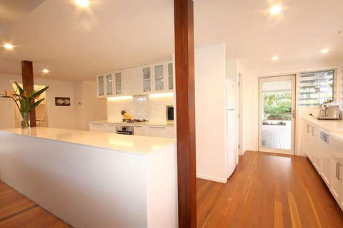A PERFECT STAY - Cavvanbah Seaside Cottage - Surfers Gold Coast 7