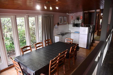 Henrys Cottage - Surfers Gold Coast 5