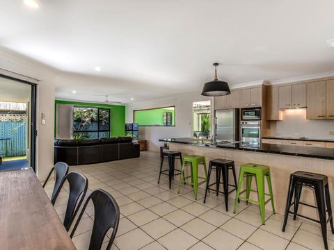 Coolum Waves Pet Friendly Holiday House - Surfers Gold Coast 6